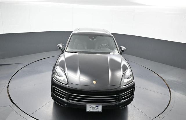 Photo of 2019 Jet Black Metallic Porsche Cayenne