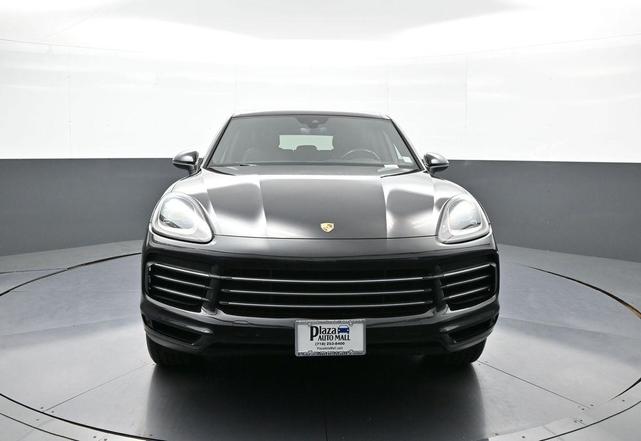 Photo of 2019 Jet Black Metallic Porsche Cayenne