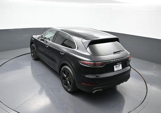 Photo of 2019 Jet Black Metallic Porsche Cayenne