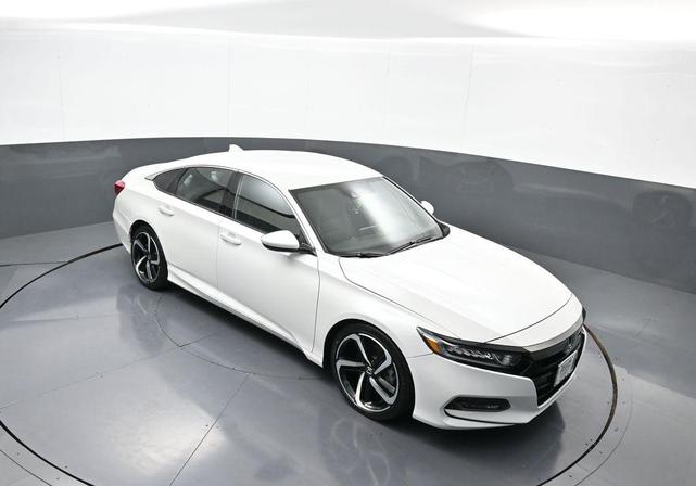 Photo of 2020 Platinum White Pearl Honda Accord