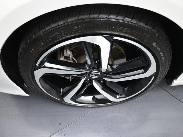 Photo of 2020 Platinum White Pearl Honda Accord