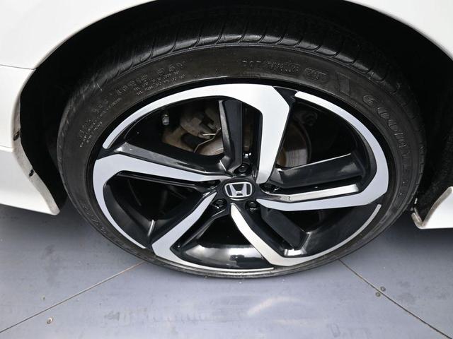 Photo of 2020 Platinum White Pearl Honda Accord