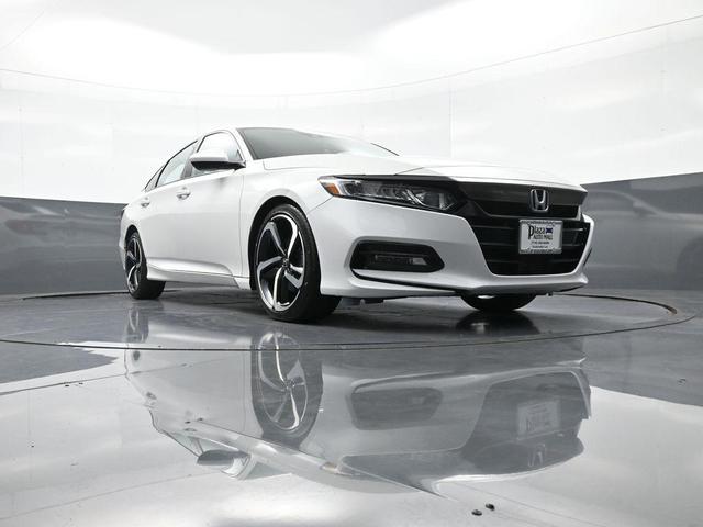Photo of 2020 Platinum White Pearl Honda Accord