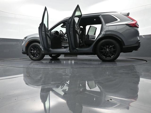 Photo of 2025 Urban Gray Pearl Honda CR-V Hybrid