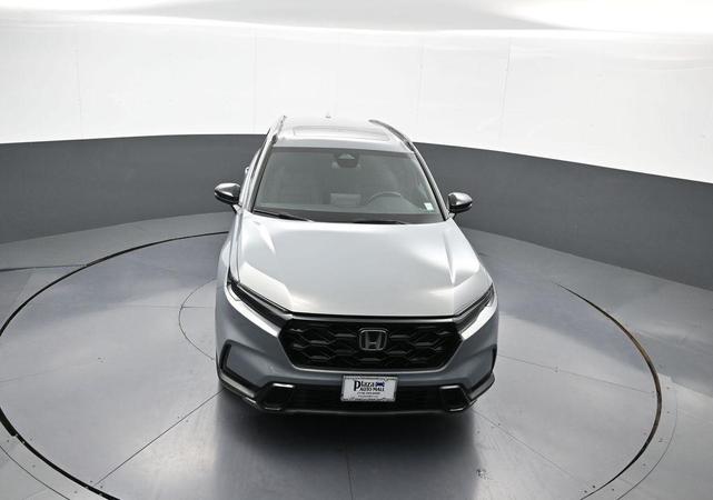 Photo of 2025 Urban Gray Pearl Honda CR-V Hybrid
