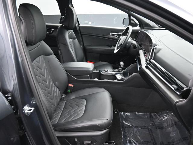 Photo of 2025 Gravity Gray Kia Sportage