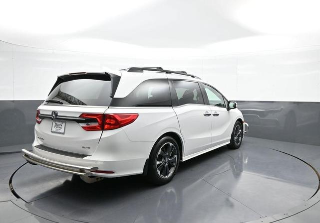 Photo of 2023 Platinum White Pearl Honda Odyssey