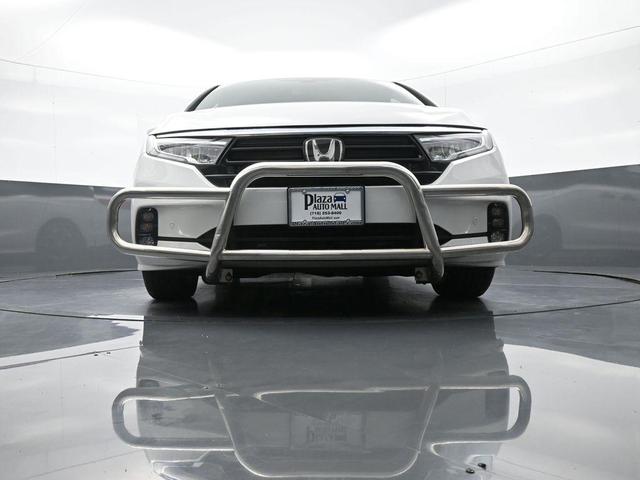 Photo of 2023 Platinum White Pearl Honda Odyssey