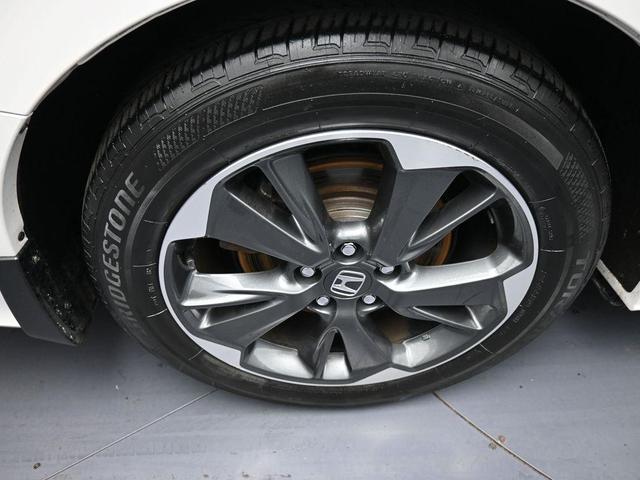 Photo of 2023 Platinum White Pearl Honda Odyssey