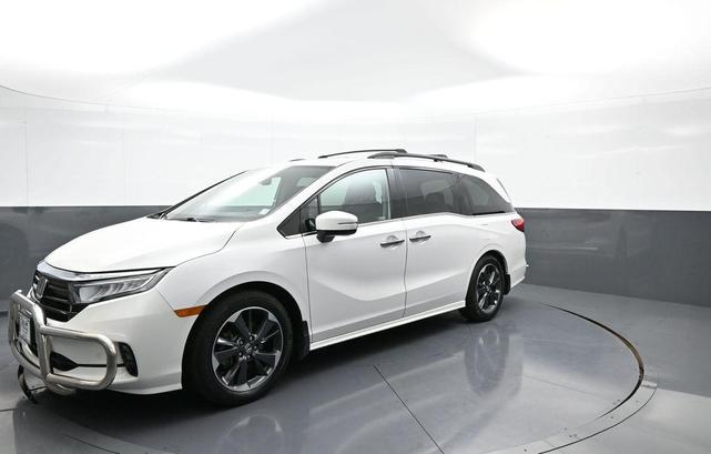 Photo of 2023 Platinum White Pearl Honda Odyssey