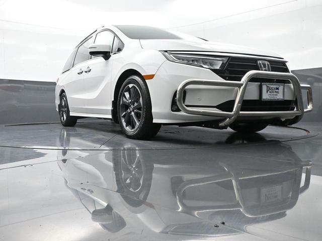 Photo of 2023 Platinum White Pearl Honda Odyssey