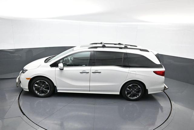 Photo of 2023 Platinum White Pearl Honda Odyssey
