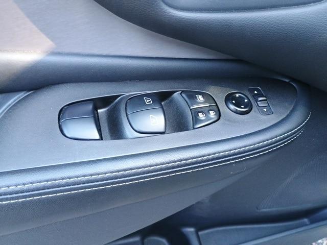 Photo of 2023 Brilliant Silver Metallic Nissan Murano