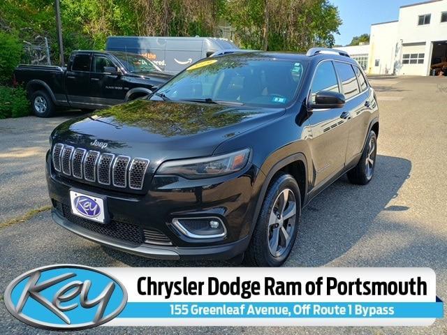 Photo of 2019 Diamond Black Jeep Cherokee
