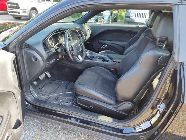 Photo of 2017 Pitch Black Clearcoat Dodge Challenger