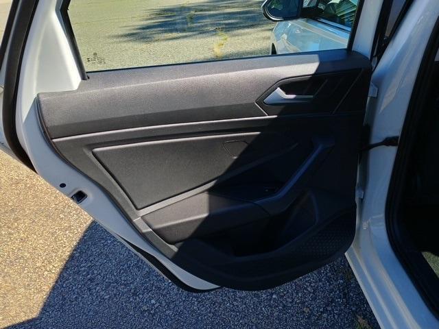 Photo of 2024 Pure White Volkswagen Jetta