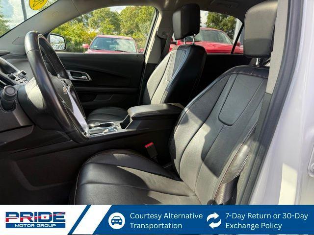 Photo of 2017 Iridescent Pearl Tricoat Chevrolet Equinox
