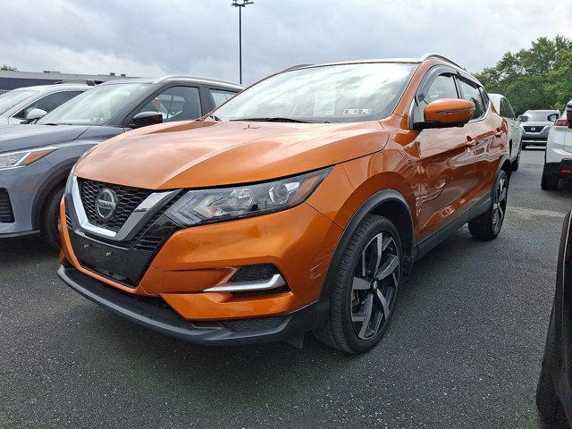 Photo of 2022 Monarch Orange Nissan Rogue Sport