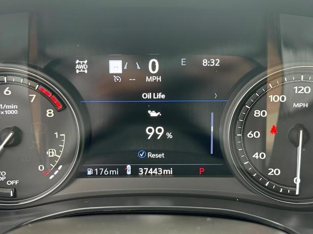 Photo of 2023 Stellar Black Metallic Cadillac XT6