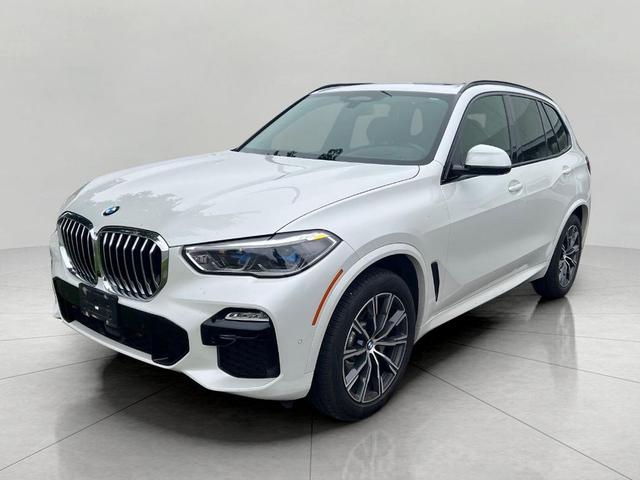 Photo of 2019 Mineral White Metallic BMW X5