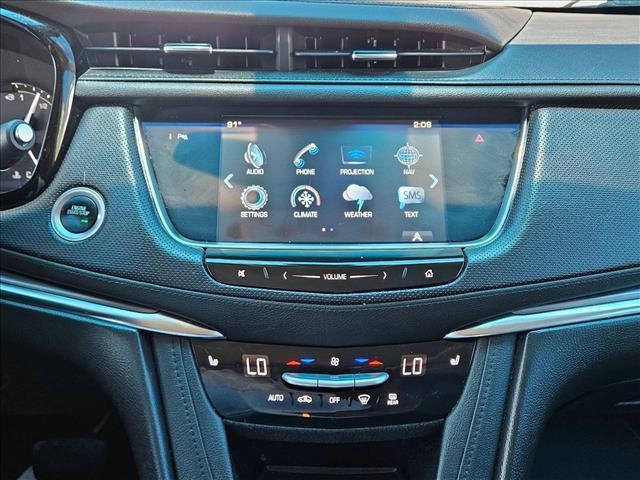 Photo of 2017 Stellar Black Metallic Cadillac XT5