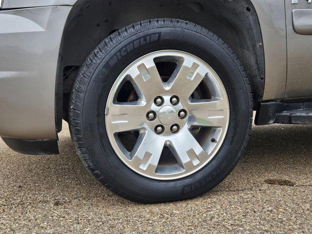 Photo of 2007 Steel Gray Metallic GMC Yukon XL