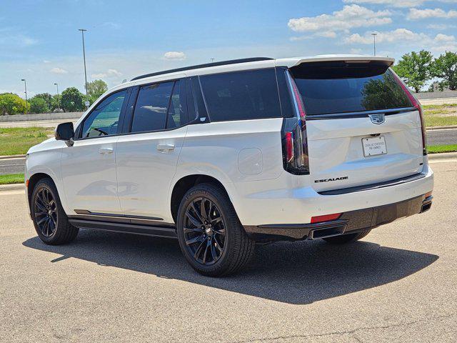 Photo of 2022 Crystal White Tricoat Cadillac Escalade