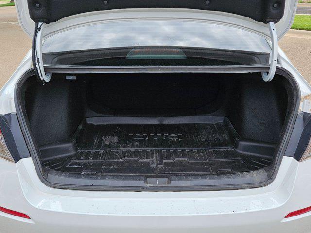 Photo of 2023 Platinum White Pearl Honda Civic