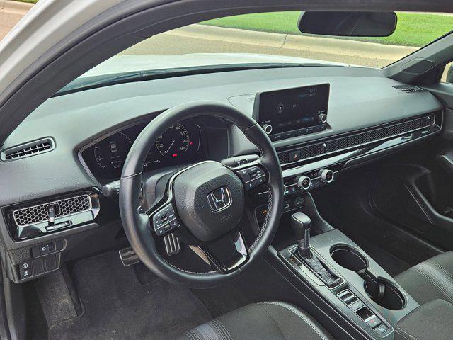 Photo of 2023 Platinum White Pearl Honda Civic