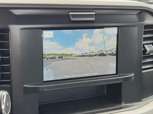 Photo of 2025 Oxford White Ford F-250
