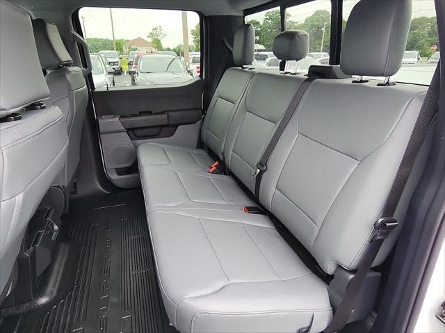 Photo of 2025 Oxford White Ford F-350