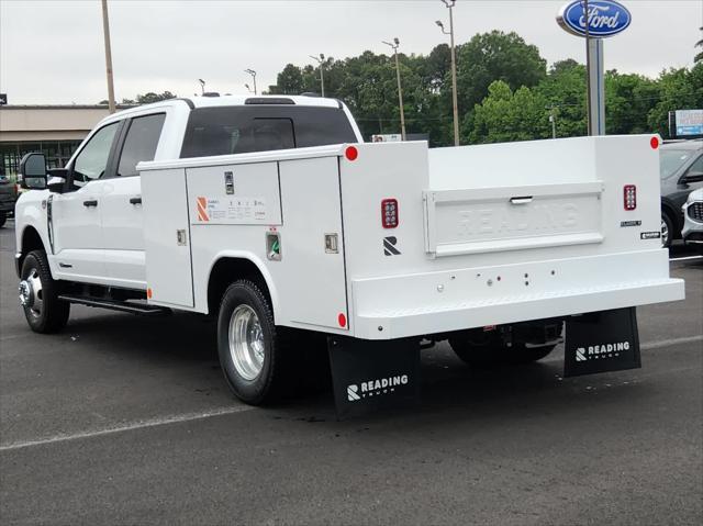 Photo of 2025 Oxford White Ford F-350