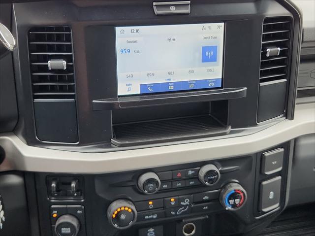 Photo of 2025 Oxford White Ford F-350