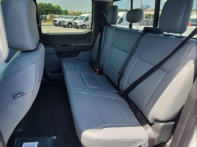 Photo of 2025 Oxford White Ford F-350