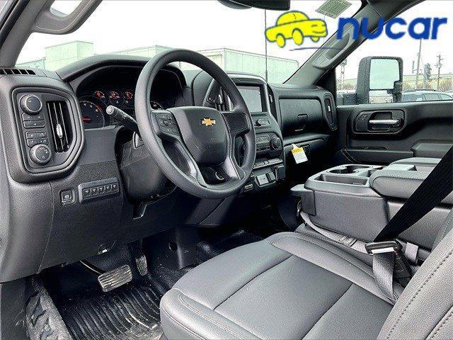 Photo of 2025 White Chevrolet Silverado 3500