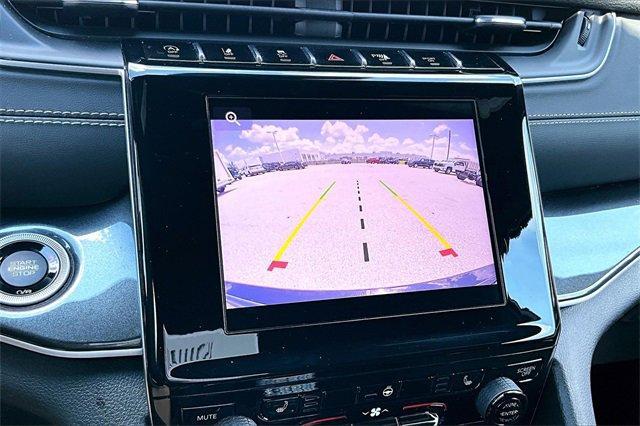 Photo of 2023 Diamond Black Jeep Grand Cherokee