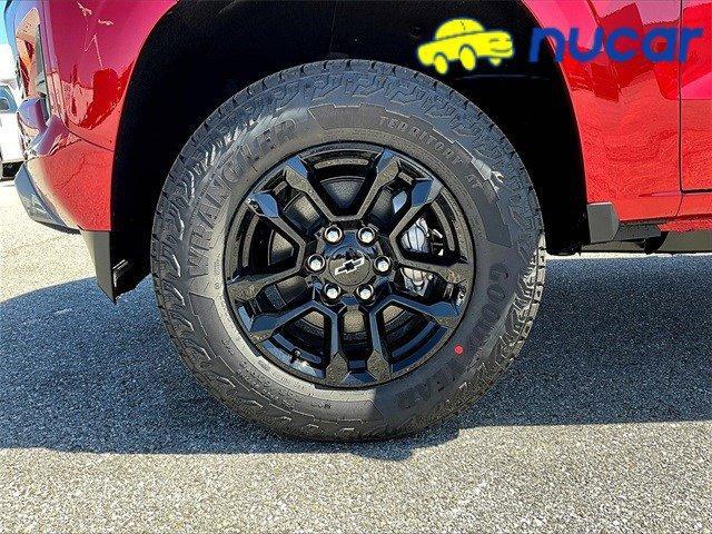 Photo of 2025 Red Chevrolet Colorado