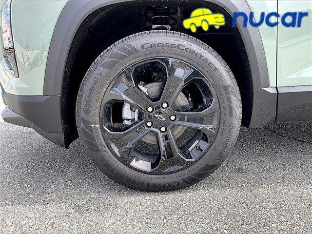 Photo of 2026 Green Chevrolet Equinox