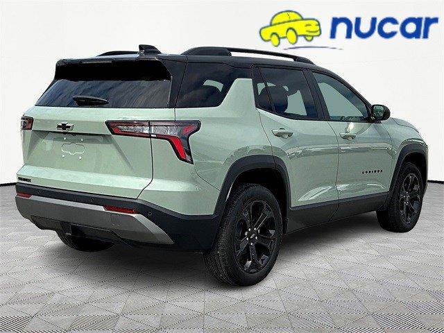 Photo of 2026 Green Chevrolet Equinox