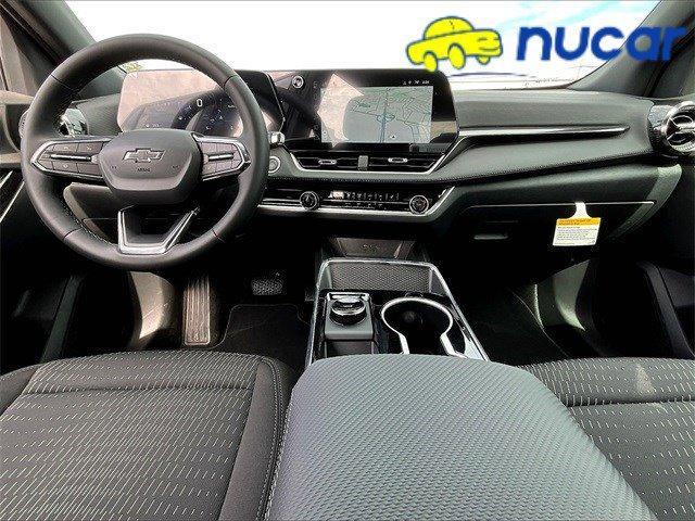 Photo of 2026 Green Chevrolet Equinox