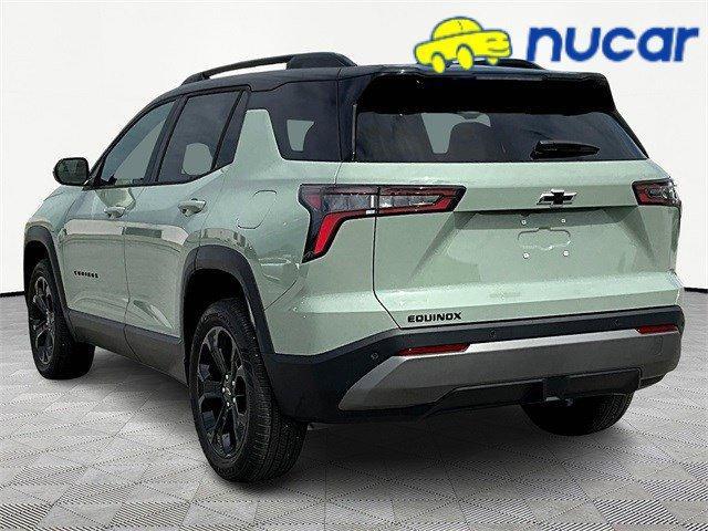 Photo of 2026 Green Chevrolet Equinox