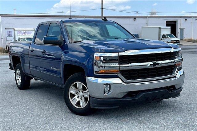 Photo of 2017 Deep Ocean Blue Metallic Chevrolet Silverado 1500