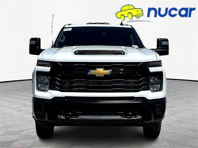 Photo of 2025 White Chevrolet Silverado 3500