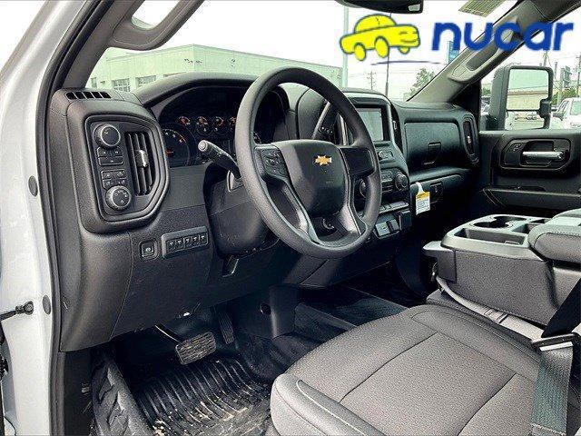Photo of 2025 White Chevrolet Silverado 3500
