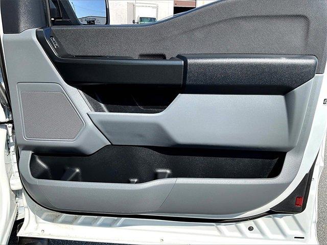 Photo of 2024 Oxford White Ford F-150
