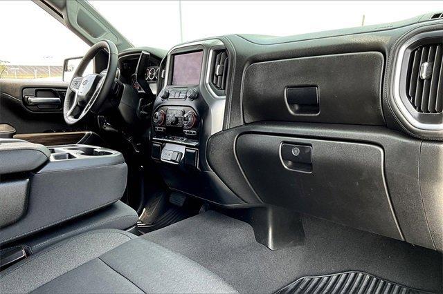 Photo of 2022 Silver Ice Metallic Chevrolet Silverado 1500 Limited