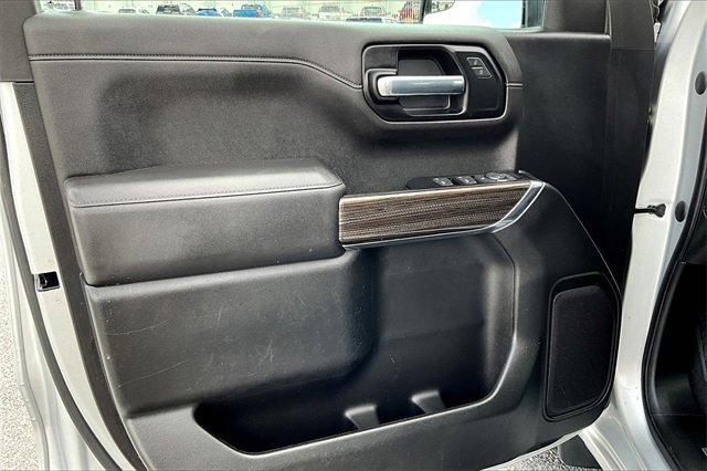 Photo of 2022 Silver Ice Metallic Chevrolet Silverado 1500 Limited