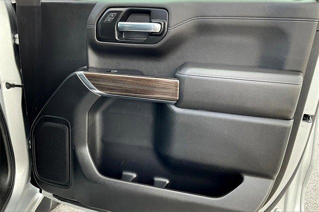 Photo of 2022 Silver Ice Metallic Chevrolet Silverado 1500 Limited