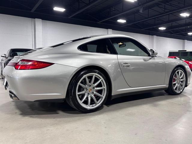 Photo of 2011 Platinum Silver Metallic Porsche 911