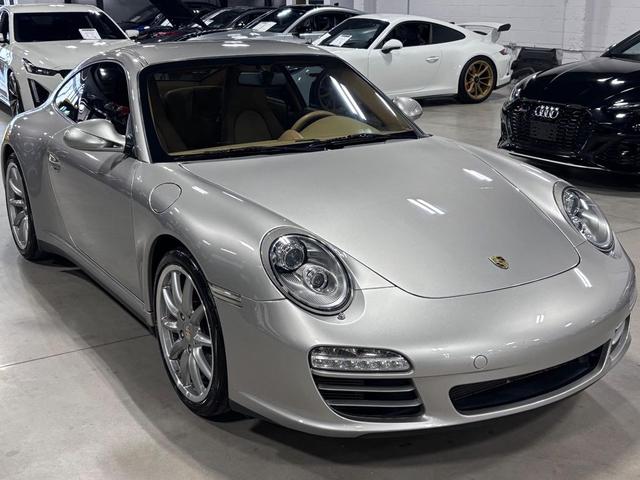 Photo of 2011 Platinum Silver Metallic Porsche 911